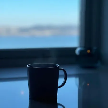 Unique With Fantastic Views Lejlighed