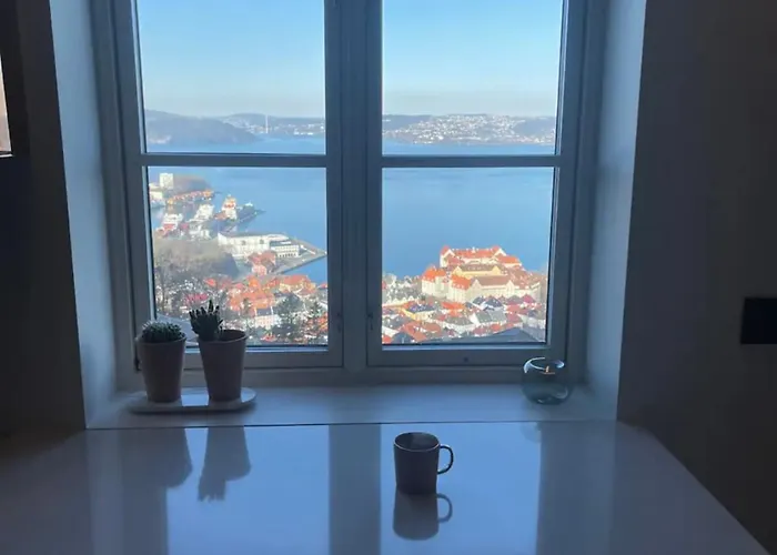 Unique With Fantastic Views Μπέργκεν